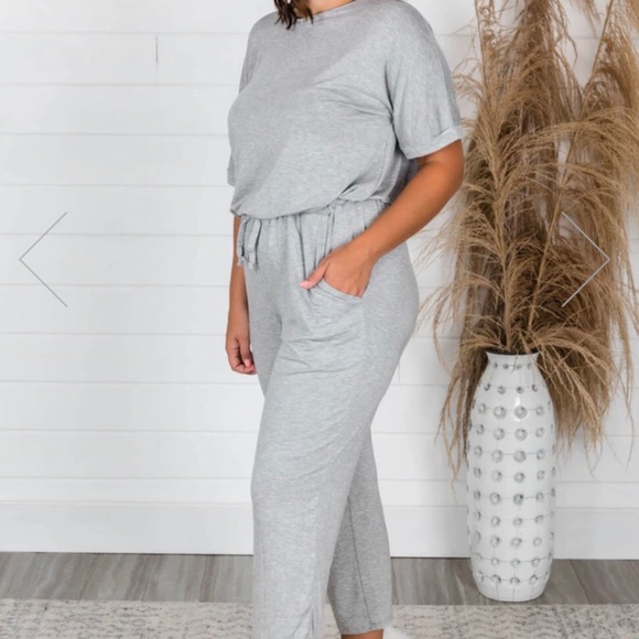 PINK LILY SURPRISE PARTY GREY JUMPSUIT - Picture 3 of 3